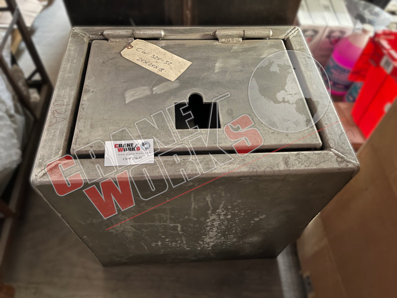 Picture of CRW 324-32 NEW 24X24X18 DRIVER SD TOOL BOX