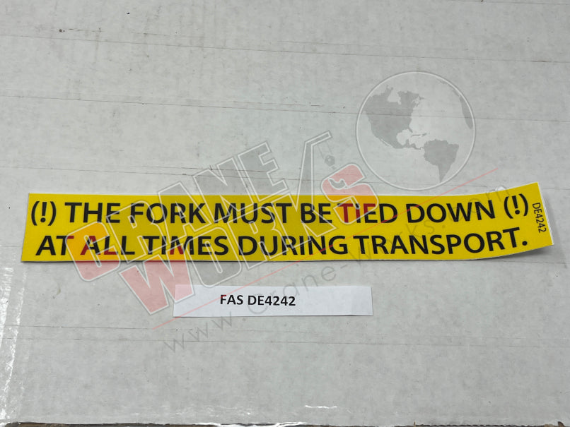 Picture of DE4242 NEW FORK TIE DOWN WARNING