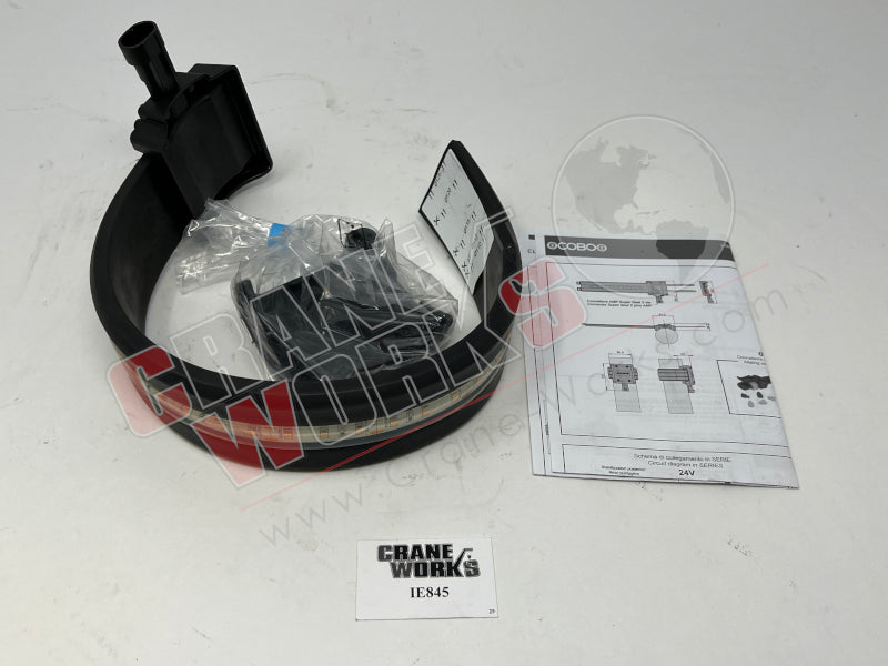 Picture of new fassi outrigger strobe lights.